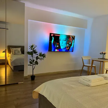 Deluxury Chmielna Warszawa