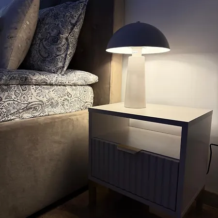 Deluxury Chmielna Апартаменты *