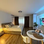 Deluxury Chmielna Apartamento