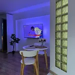 Deluxury Chmielna Варшава